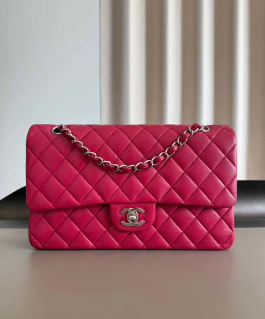 Classic Flap Medium