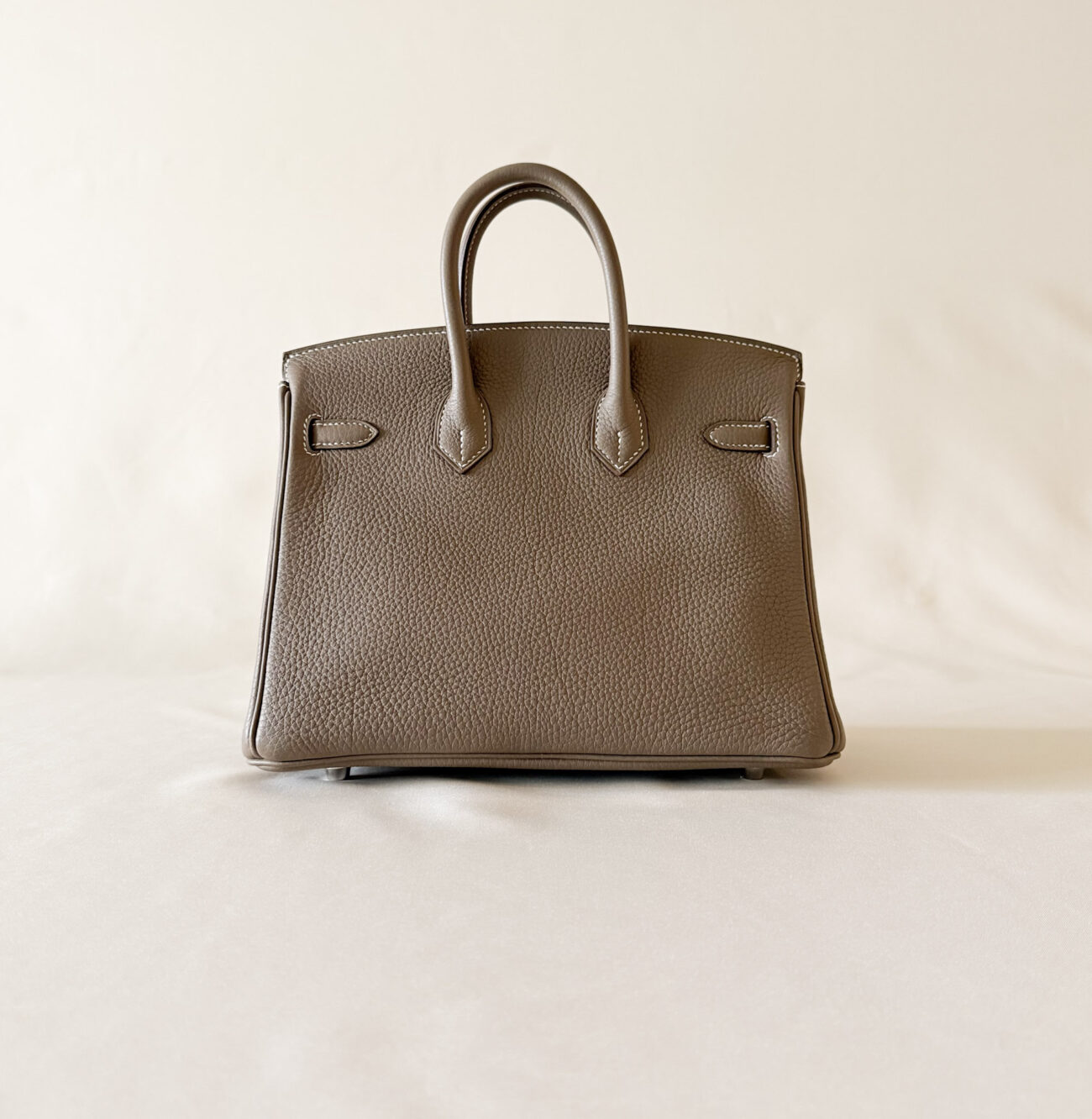 Hermès Birkin 25 Togo Etoupe palladium hardware – back view