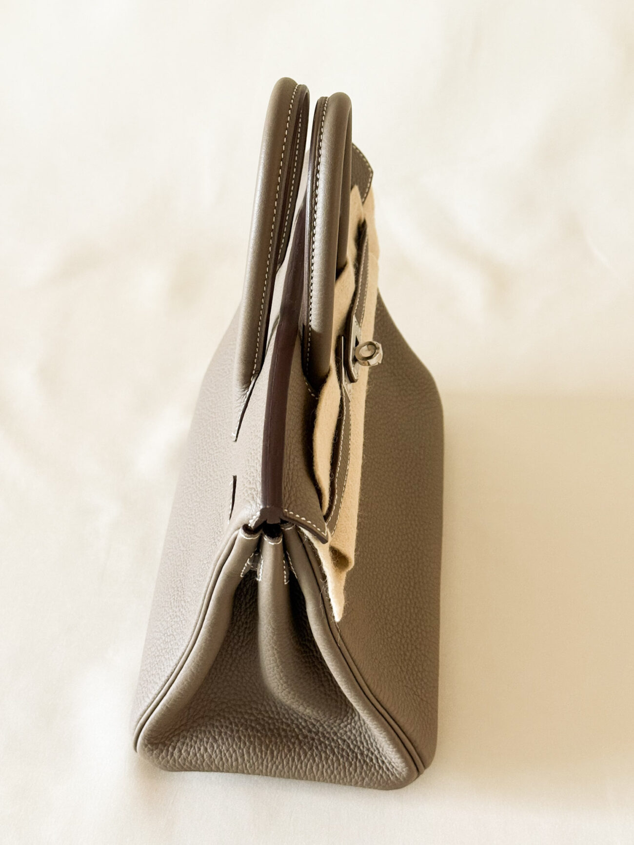 Hermès Birkin 25 Togo Etoupe palladium hardware – top handle