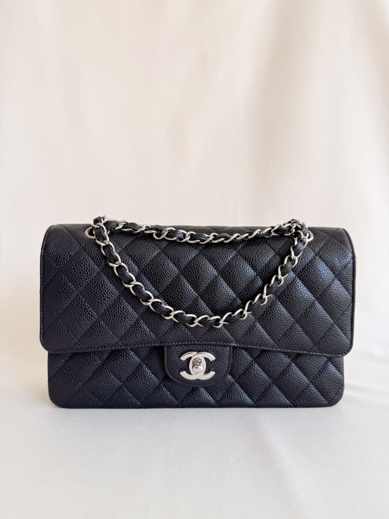 Classic Flap Medium