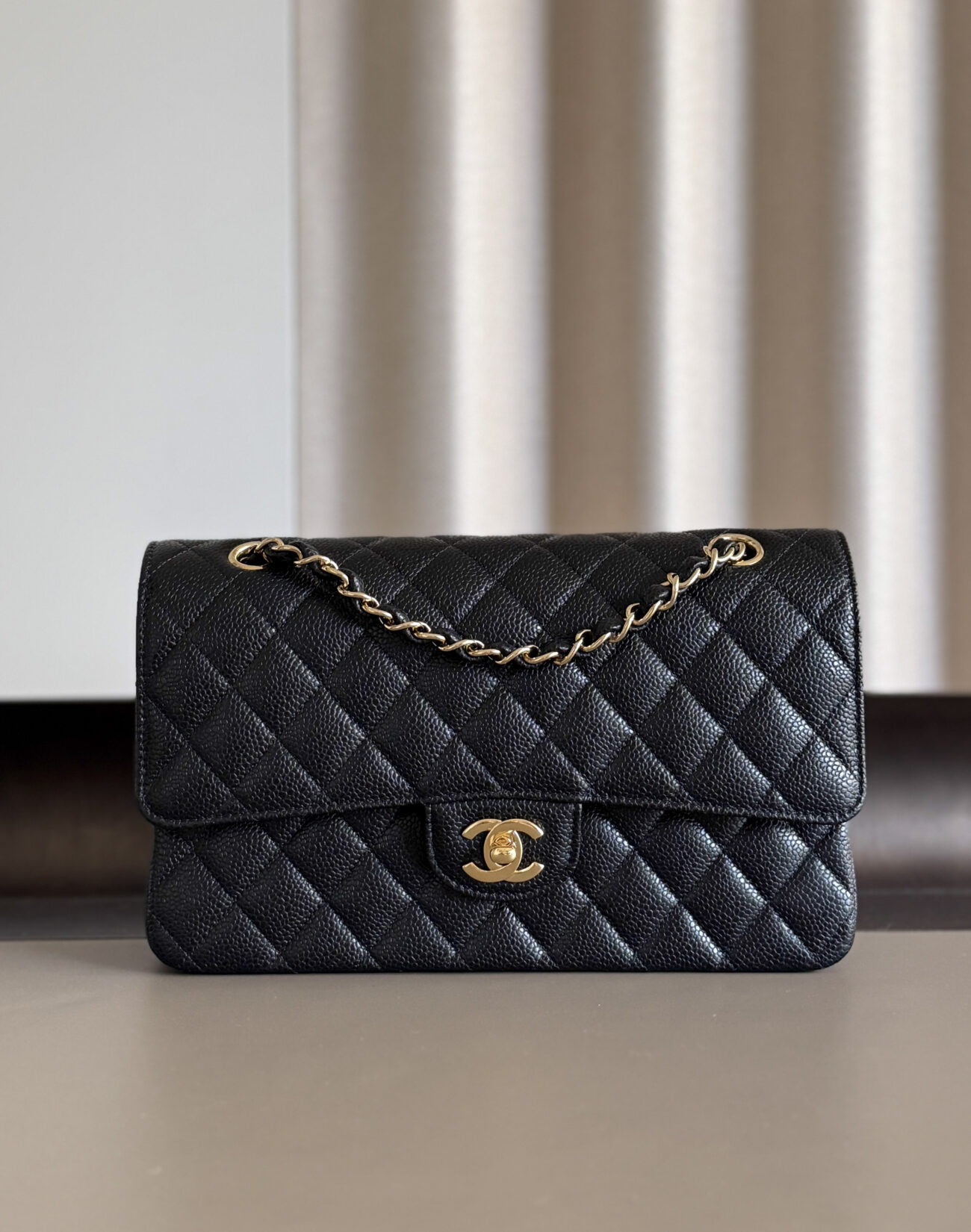 Classic Flap Medium
