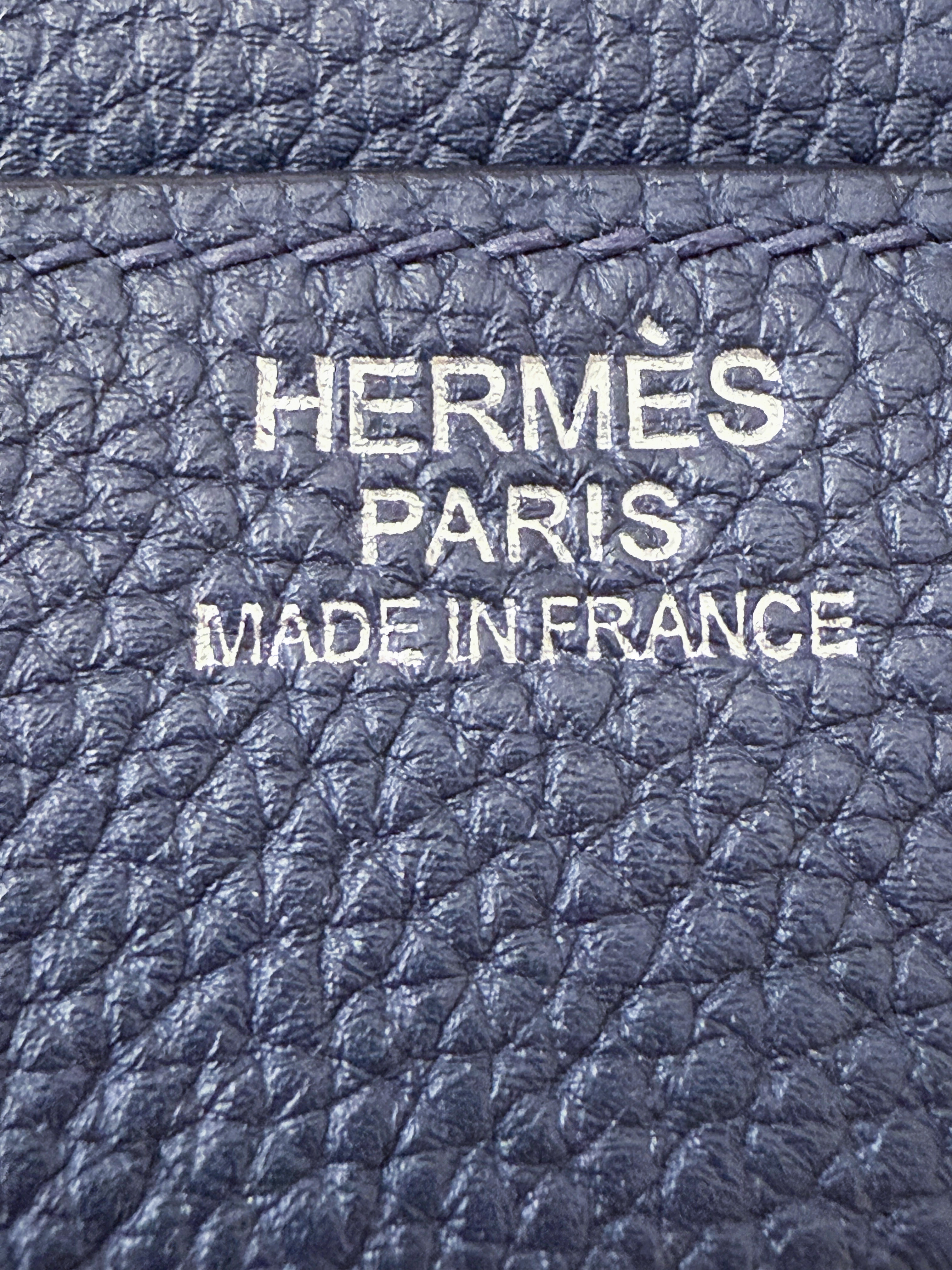 Hermès Birkin fake stitching machine perfect spacing uniform angle detail
