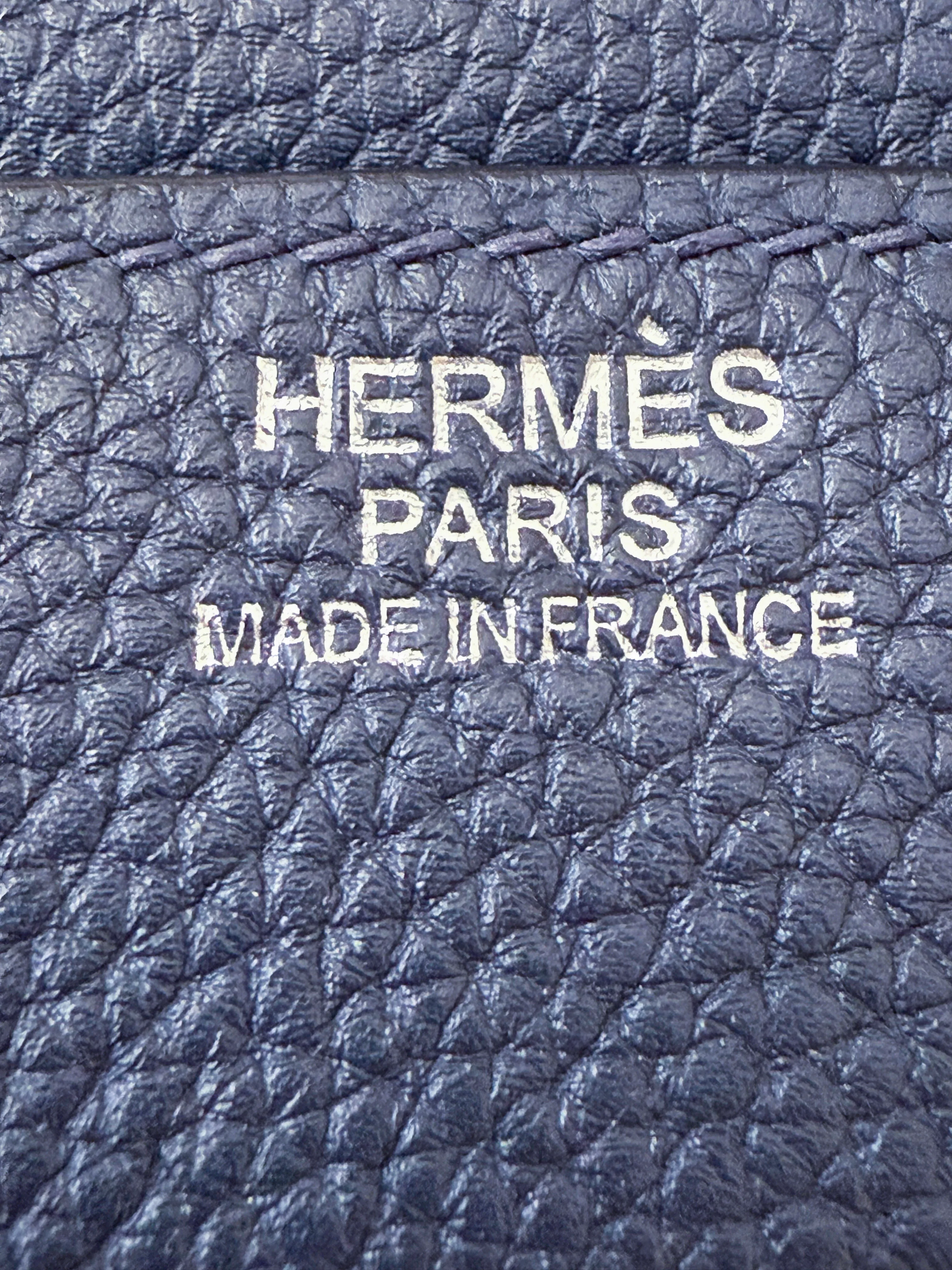 Hermès Birkin fake stitching machine perfect spacing uniform angle detail
