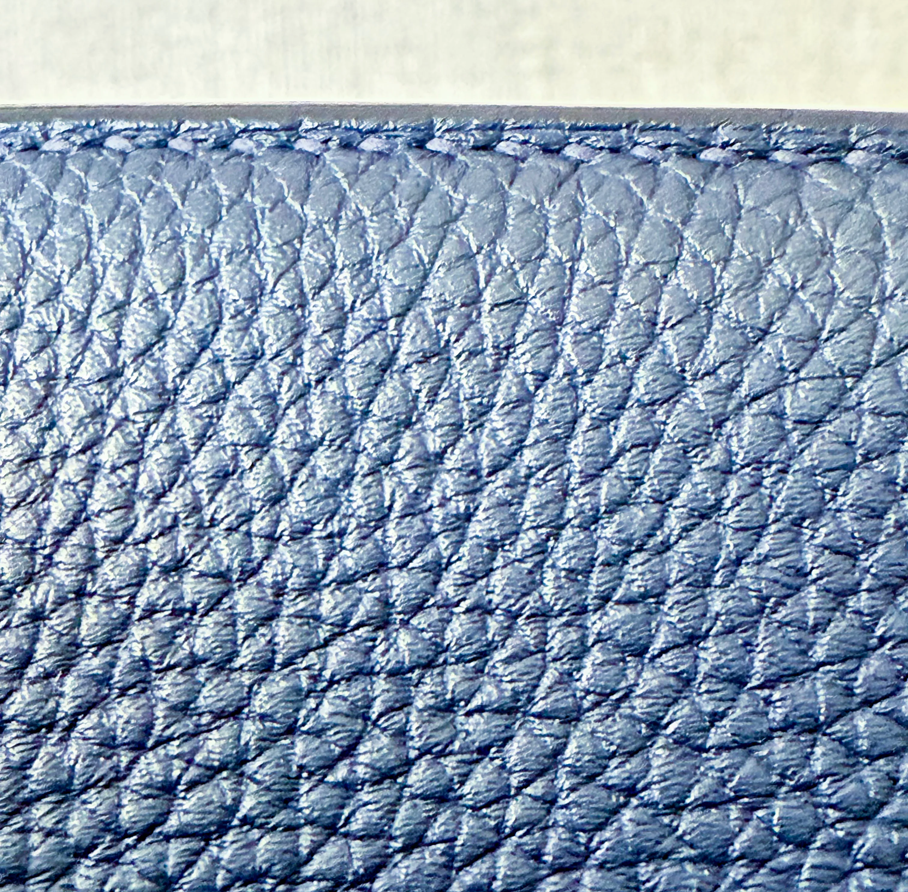 Hermès Birkin fake stitching too close to edge paint minimal gap uneven detail