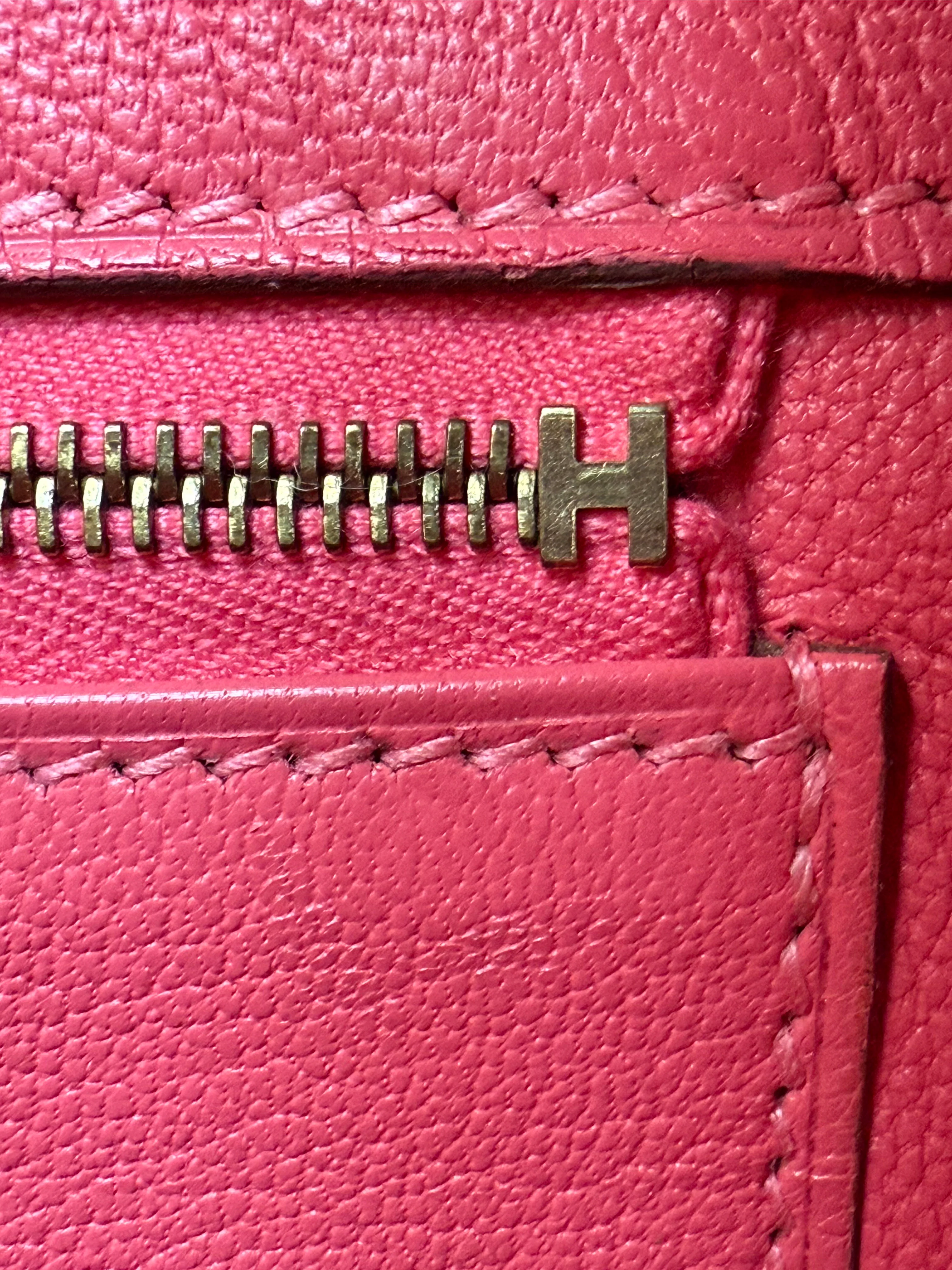 Hermès Birkin zipper end H detail authentic balanced legs spacing wider than leg width detail