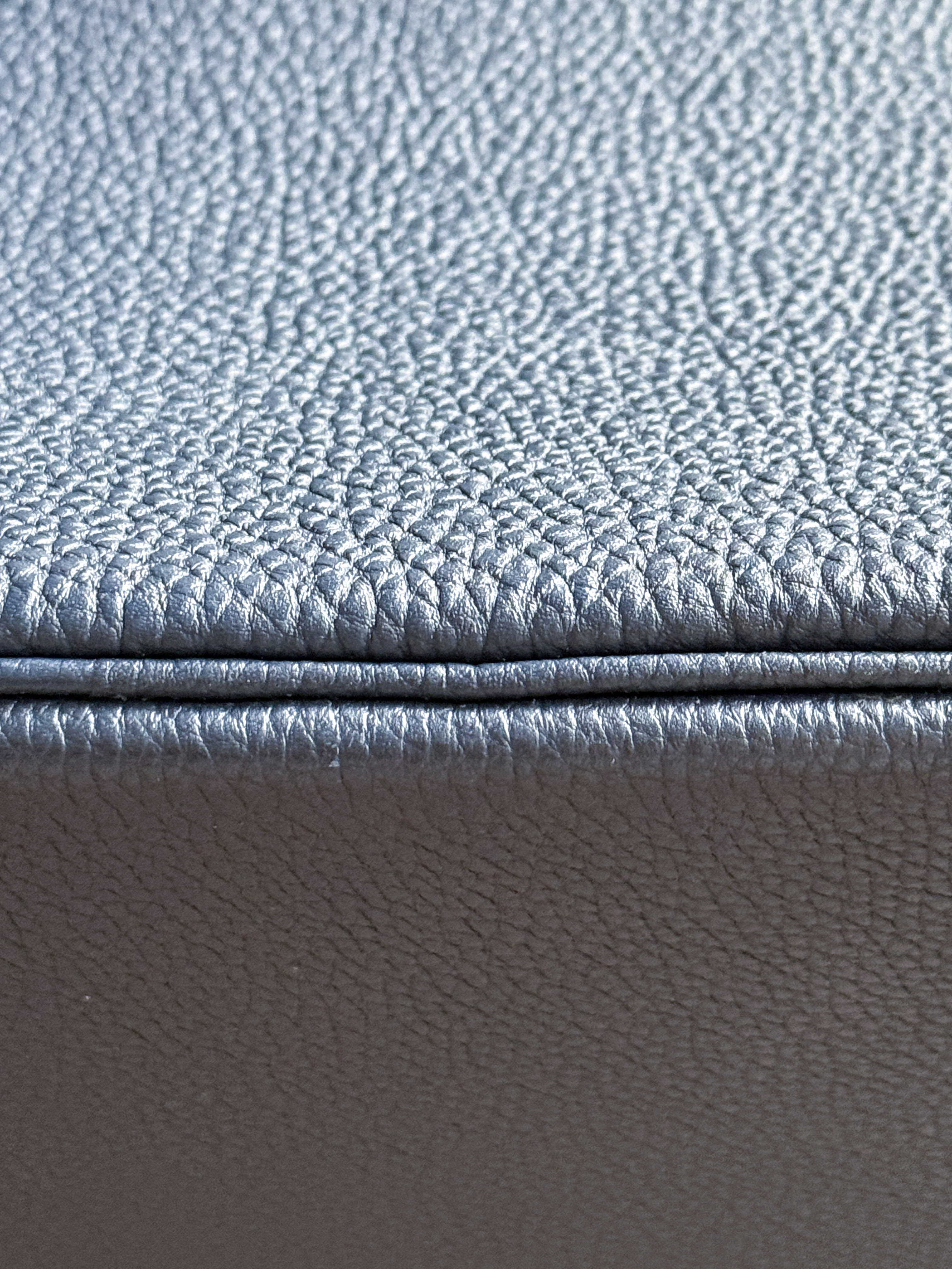 Hermès Birkin fake base piping curved edge line distortion along base detail
