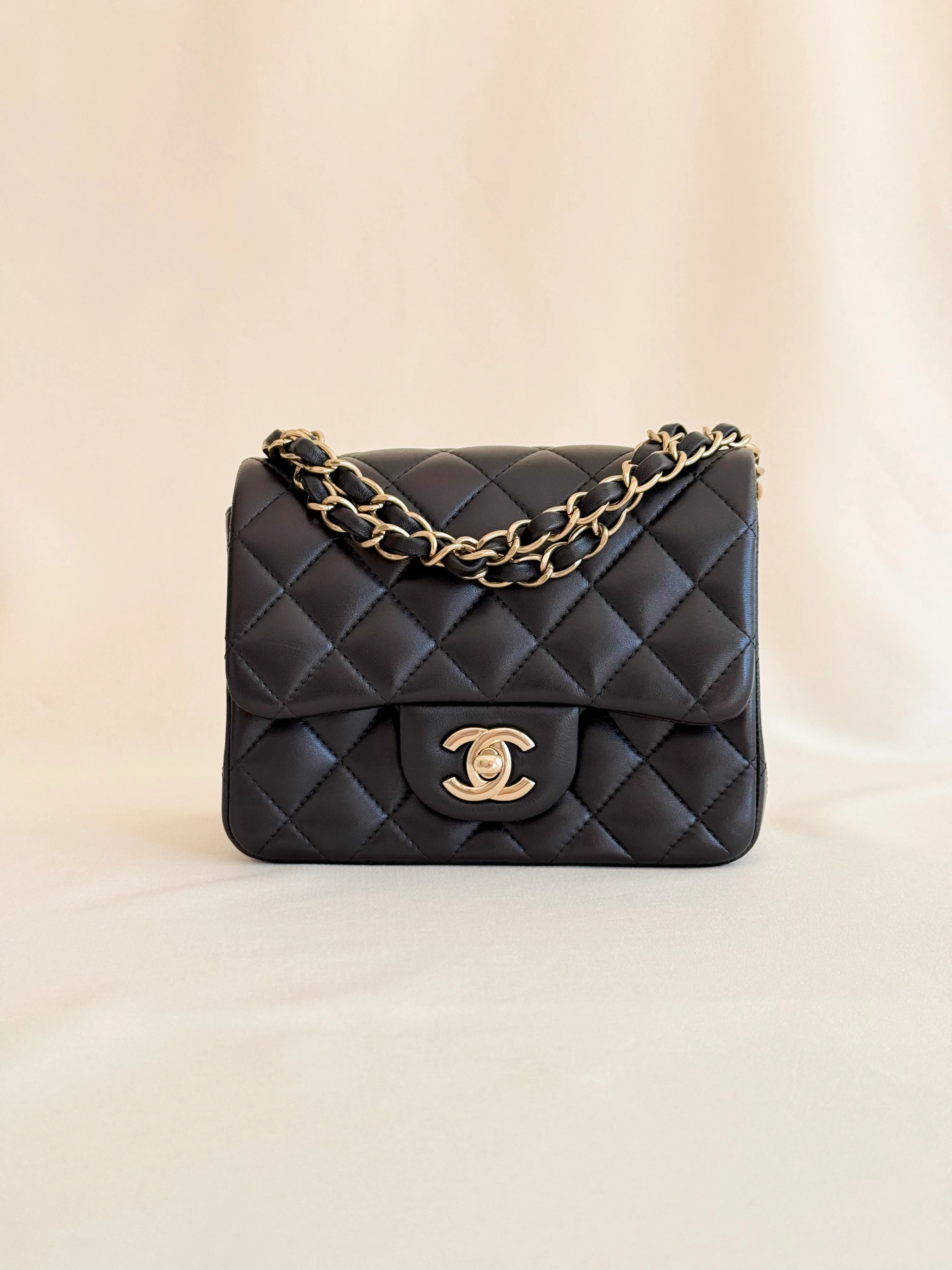 Chanel Classic Mini Square nera
