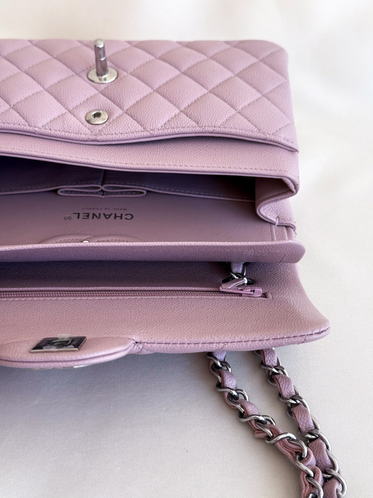 Chanel classic flap rose caviar leather palladium hardware interior overview