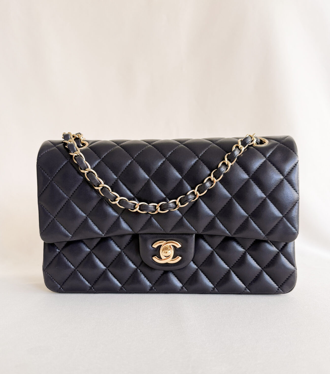 Classic Flap Medium