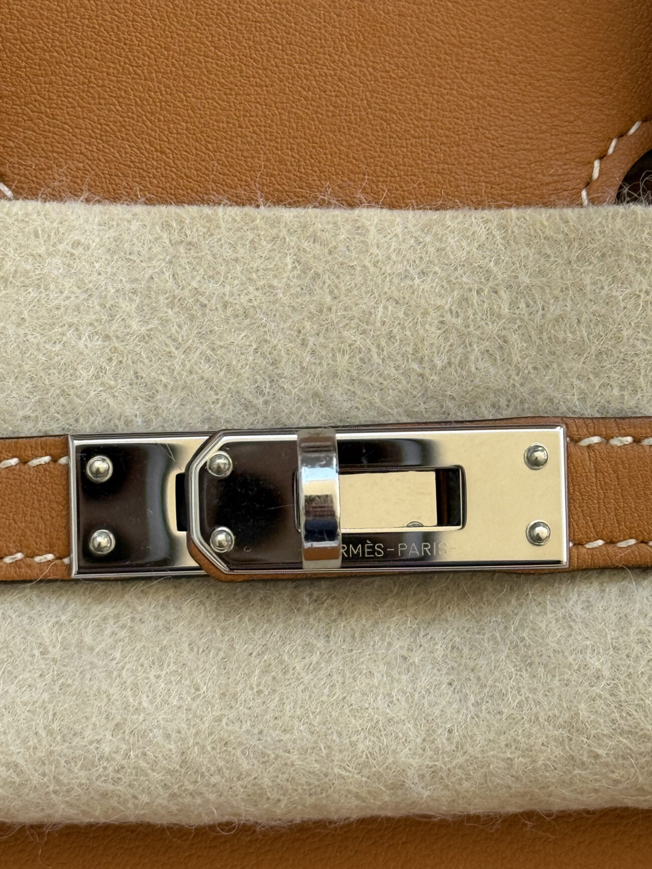Hermes Birkin 25 in Toffee Swift leather palladium hardware detail