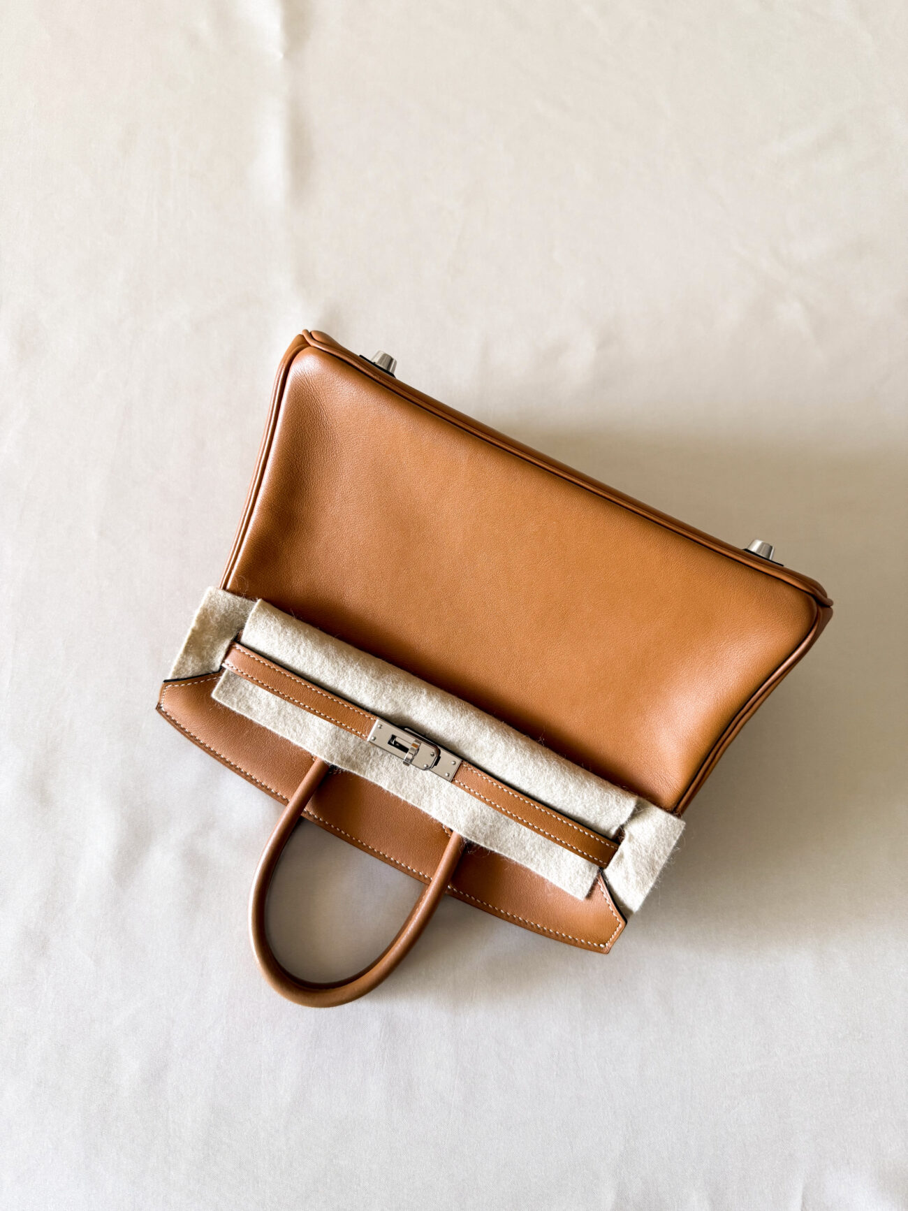 Hermes Birkin 25 in Toffee Swift leather palladium hardware top view