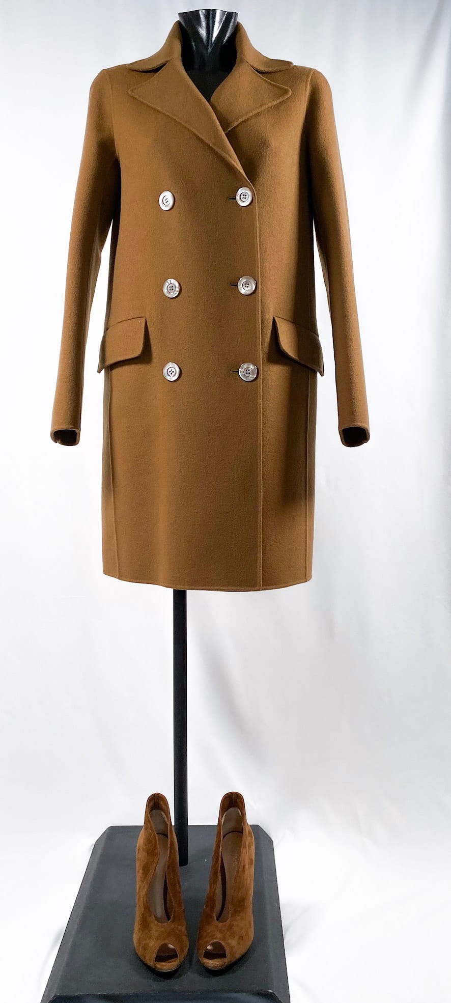 Christian Dior camel double-breasted cashmere coat styled with Gianvito Rossi camel leather heels