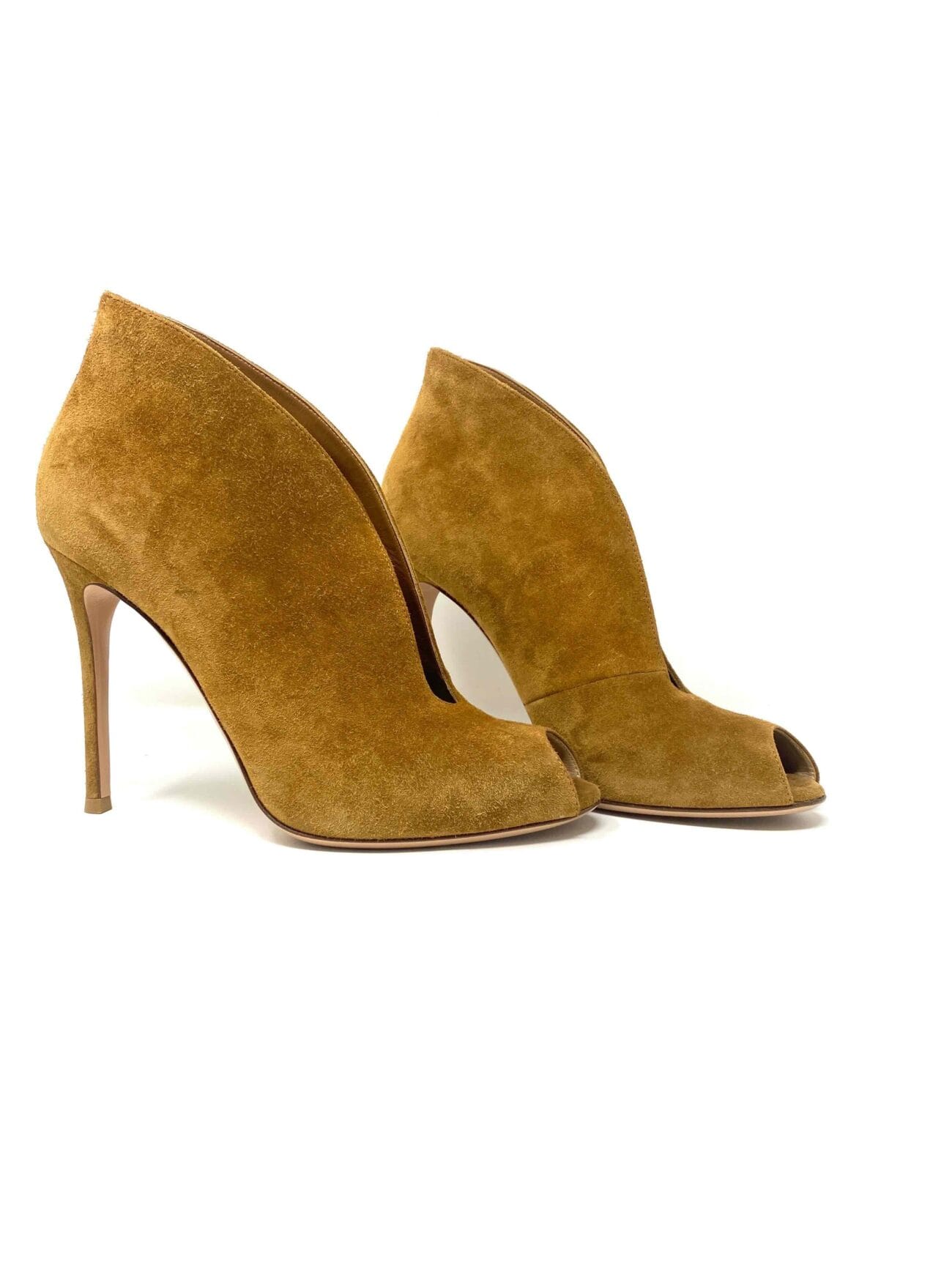 Gianvito Rossi Vamp 105 Camel Suede Peep-Toe Booties