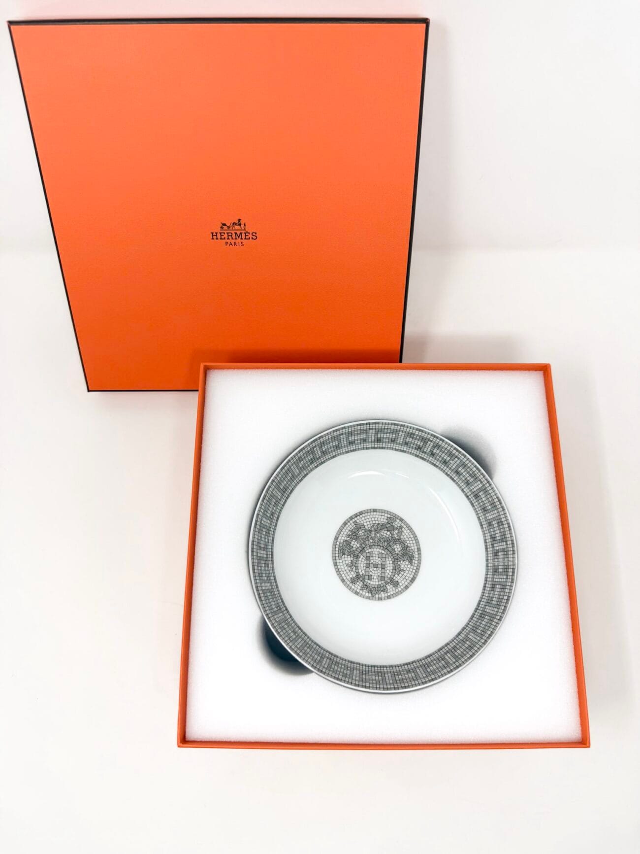 Hermès Mosaique au 24 dessert bowl in original Hermès presentation box