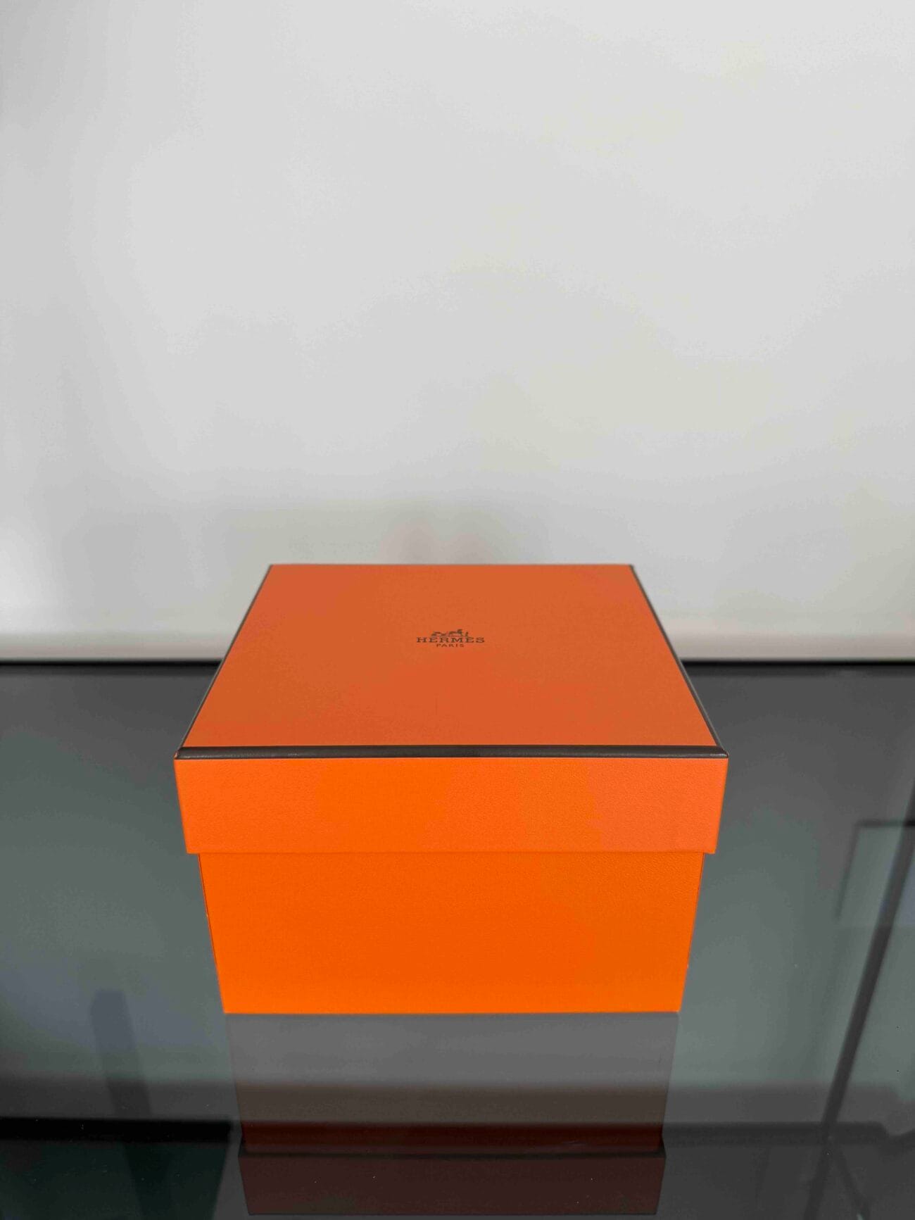 Original Hermès orange box for Mosaique Au 24 Platinum mug