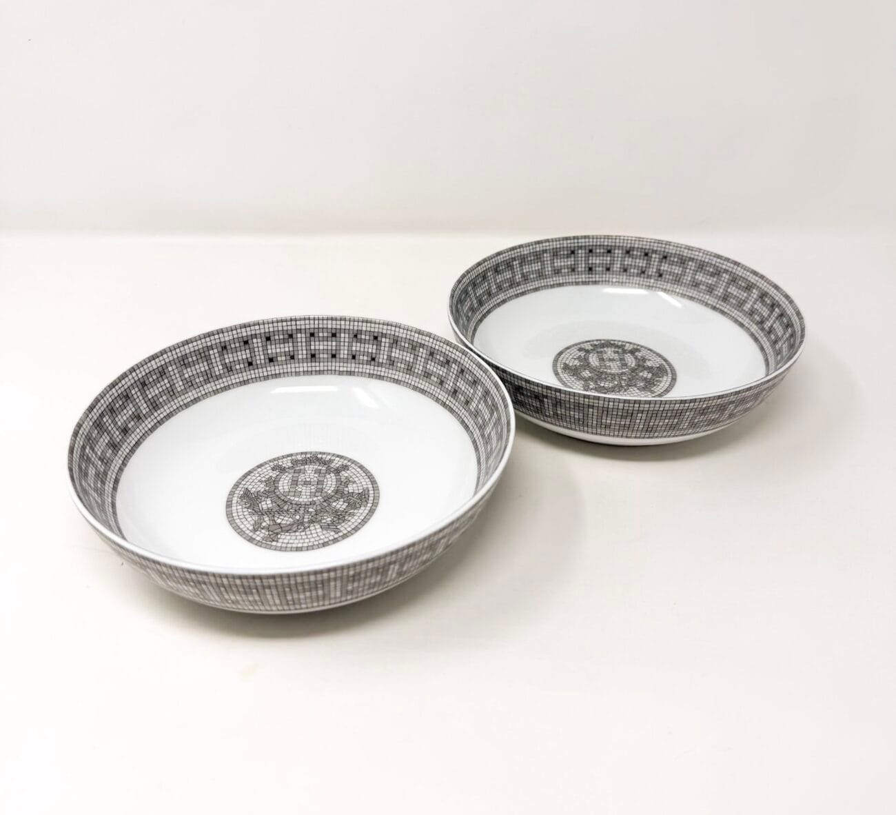 Hermès Mosaique au 24 Platinum Hollow Dish Pair – 17 cm