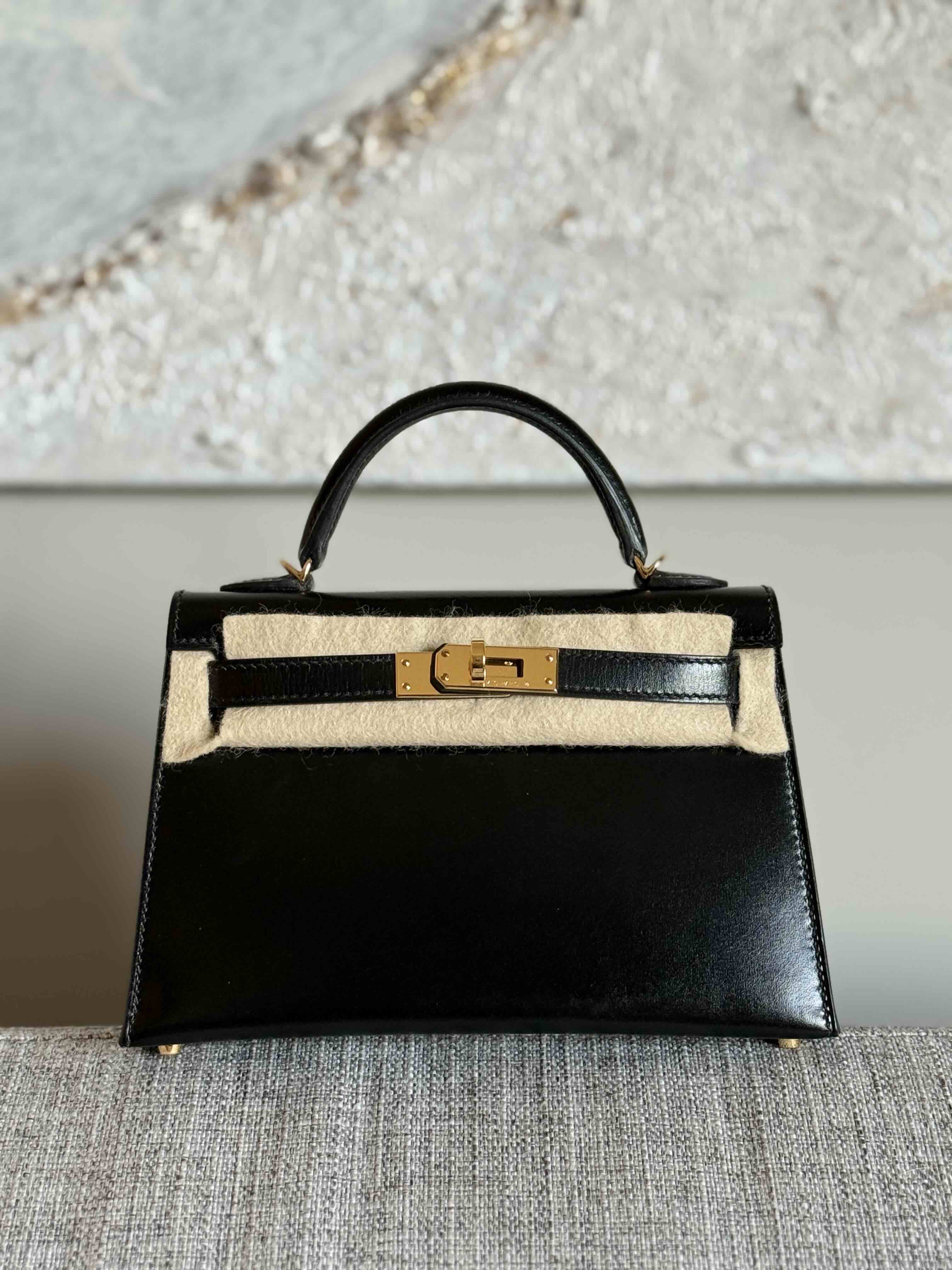 Hermès Mini Kelly II black Swift leather Gold hardware handbag