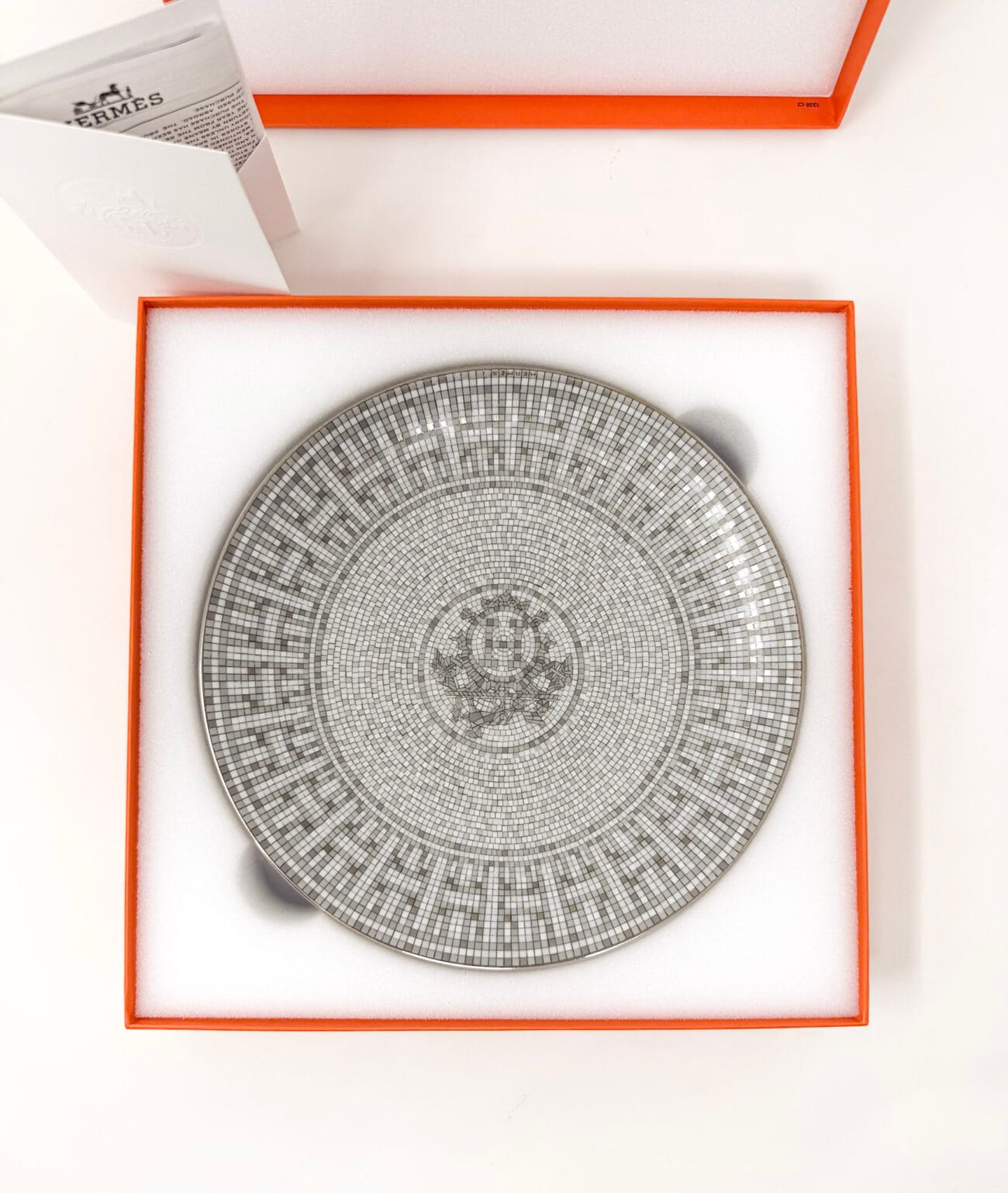 Hermès Mosaïque au 24 Platinum dessert plates in original box