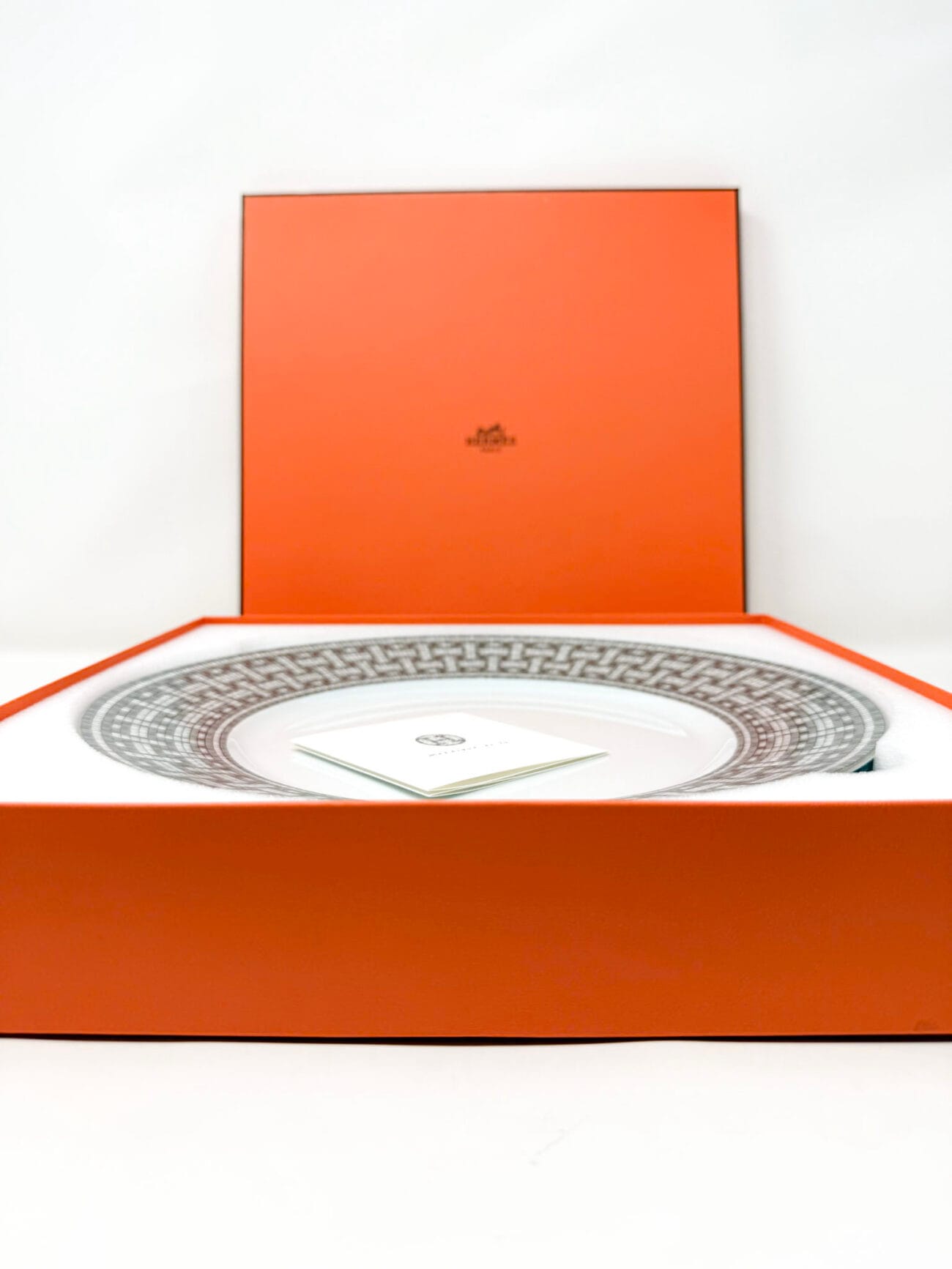 Hermès Mosaïque au 24 Platinum dinner plates in original box with booklet