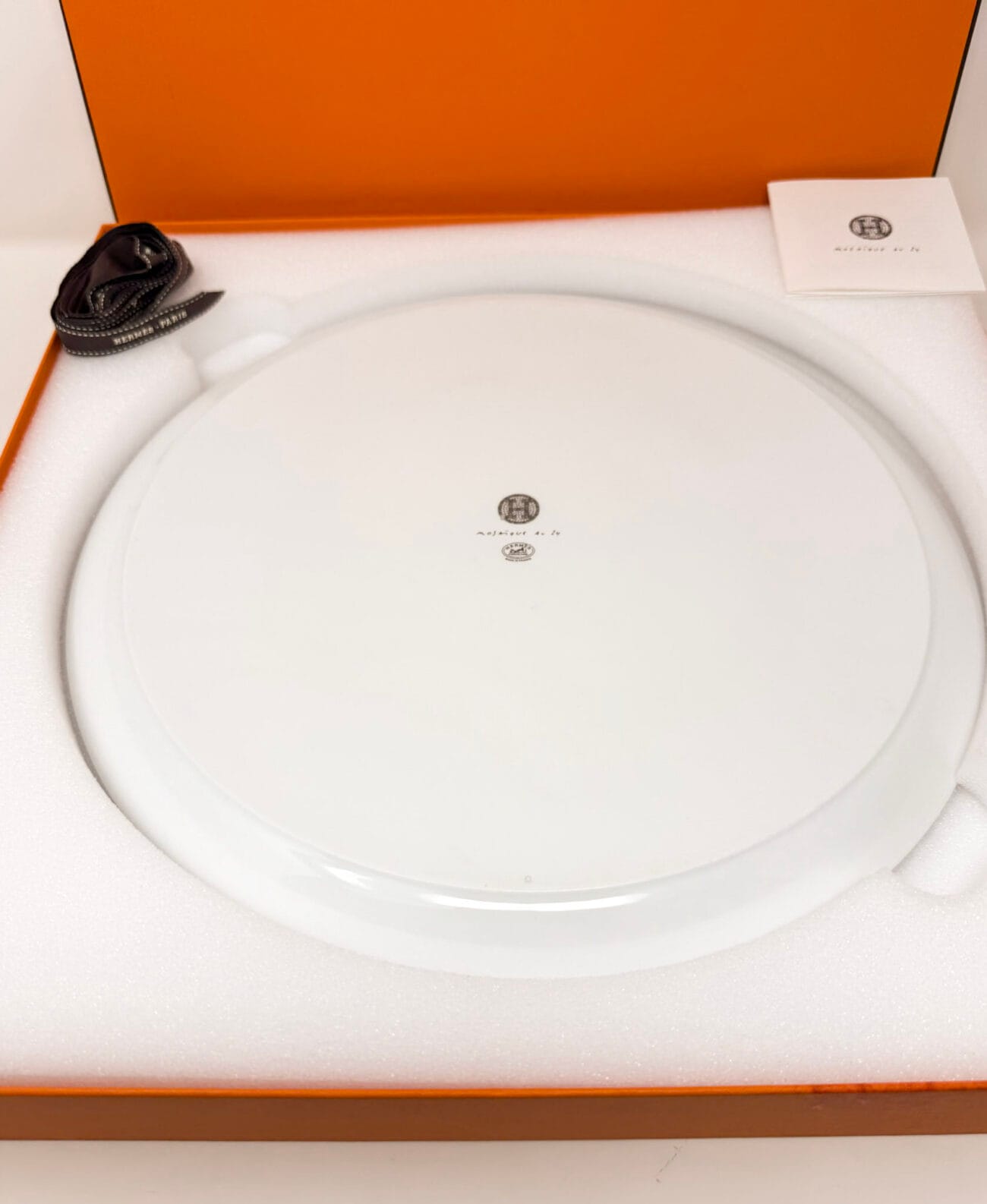 Hermès Mosaïque au 24 Platinum tart platter back with Hermès maker's mark