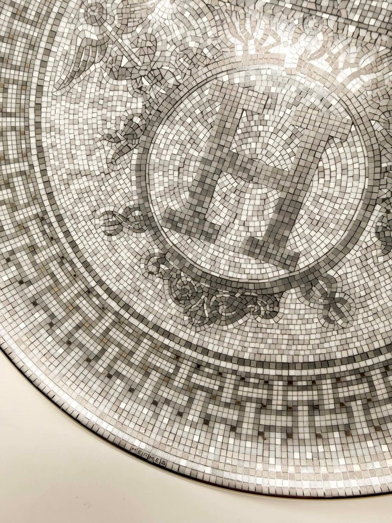 Hermès Mosaïque au 24 Platinum tart platter mosaic detail