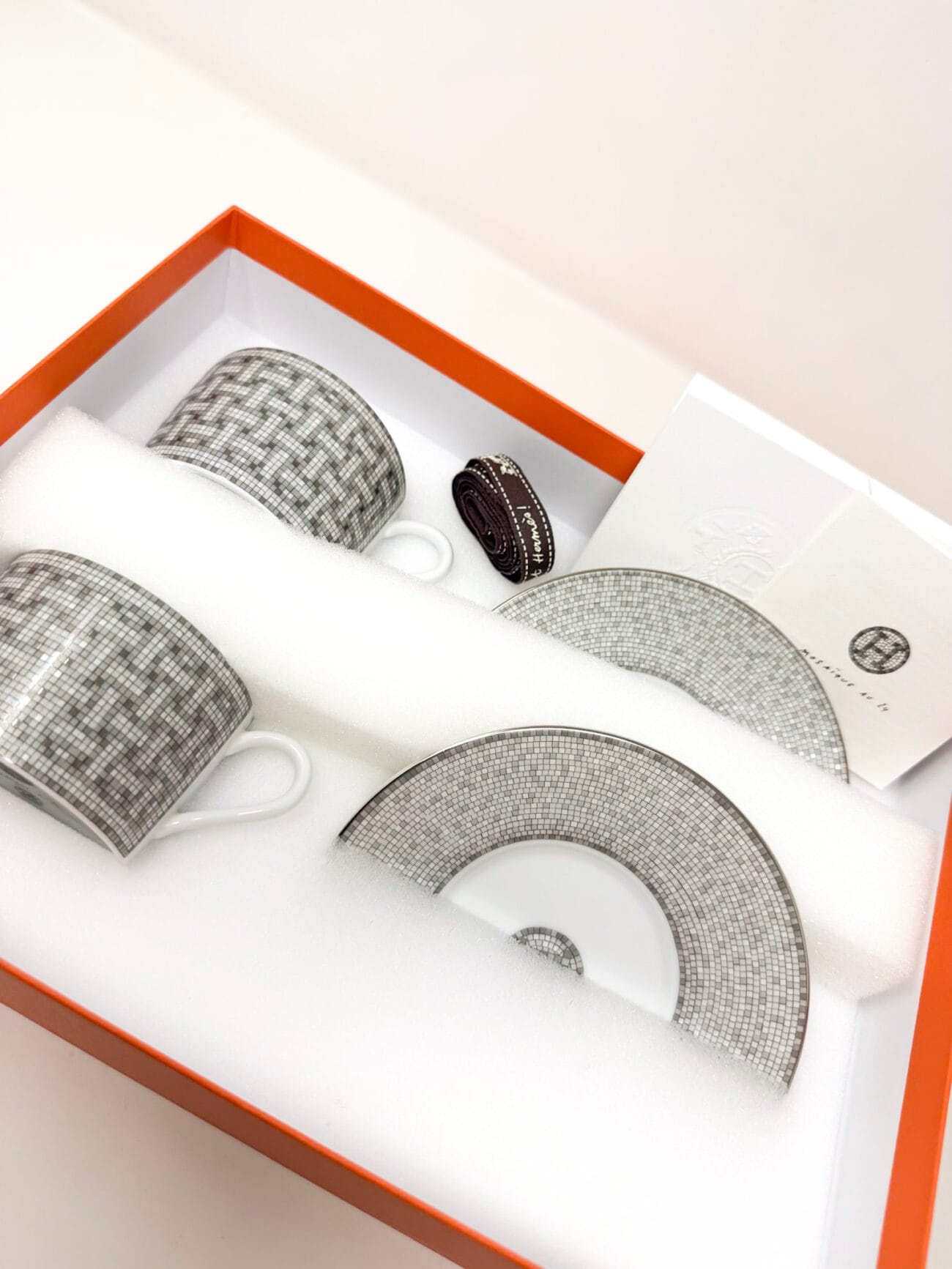 Hermès Mosaïque au 24 Platinum Tea Cups and Saucers – Set of 2 | 2 Sets Available