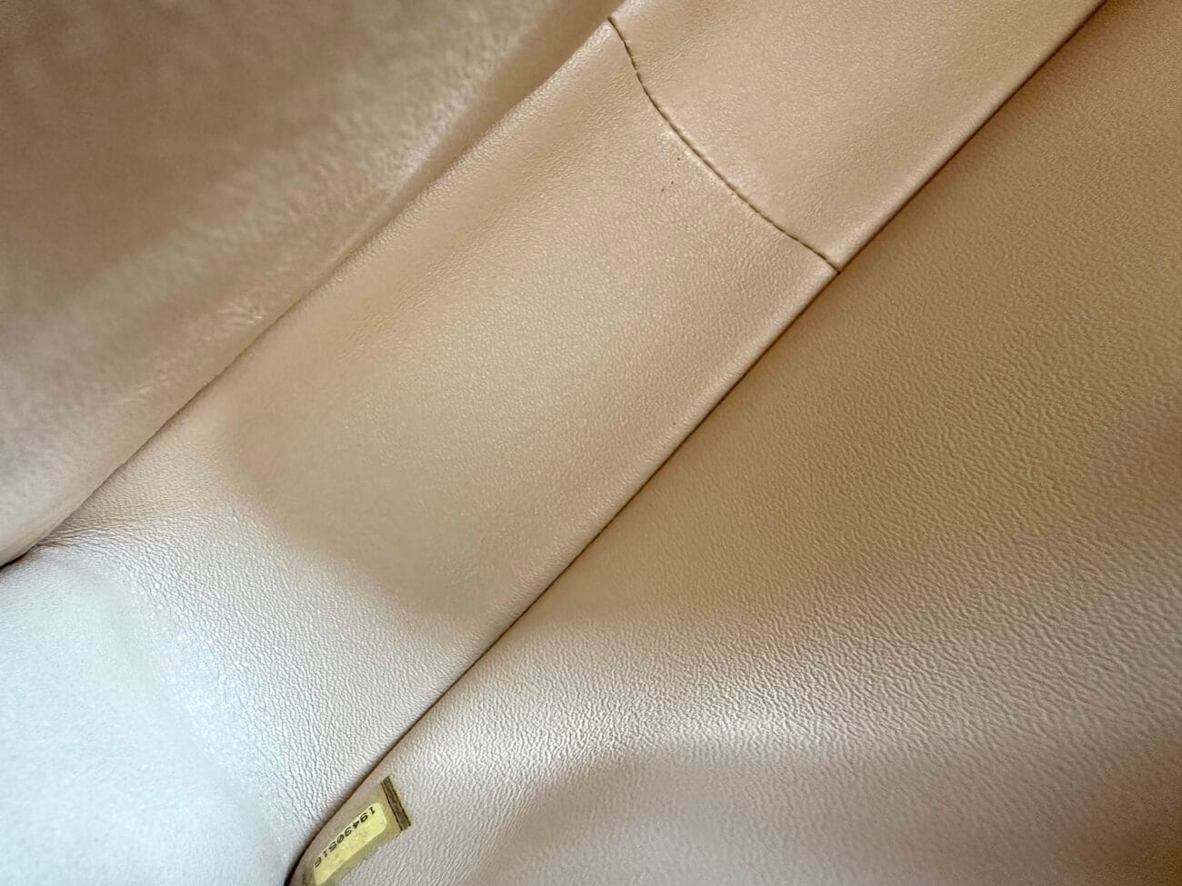 Chanel Classic Flap Jumbo 30 Light Beige Lambskin – interior bottom view