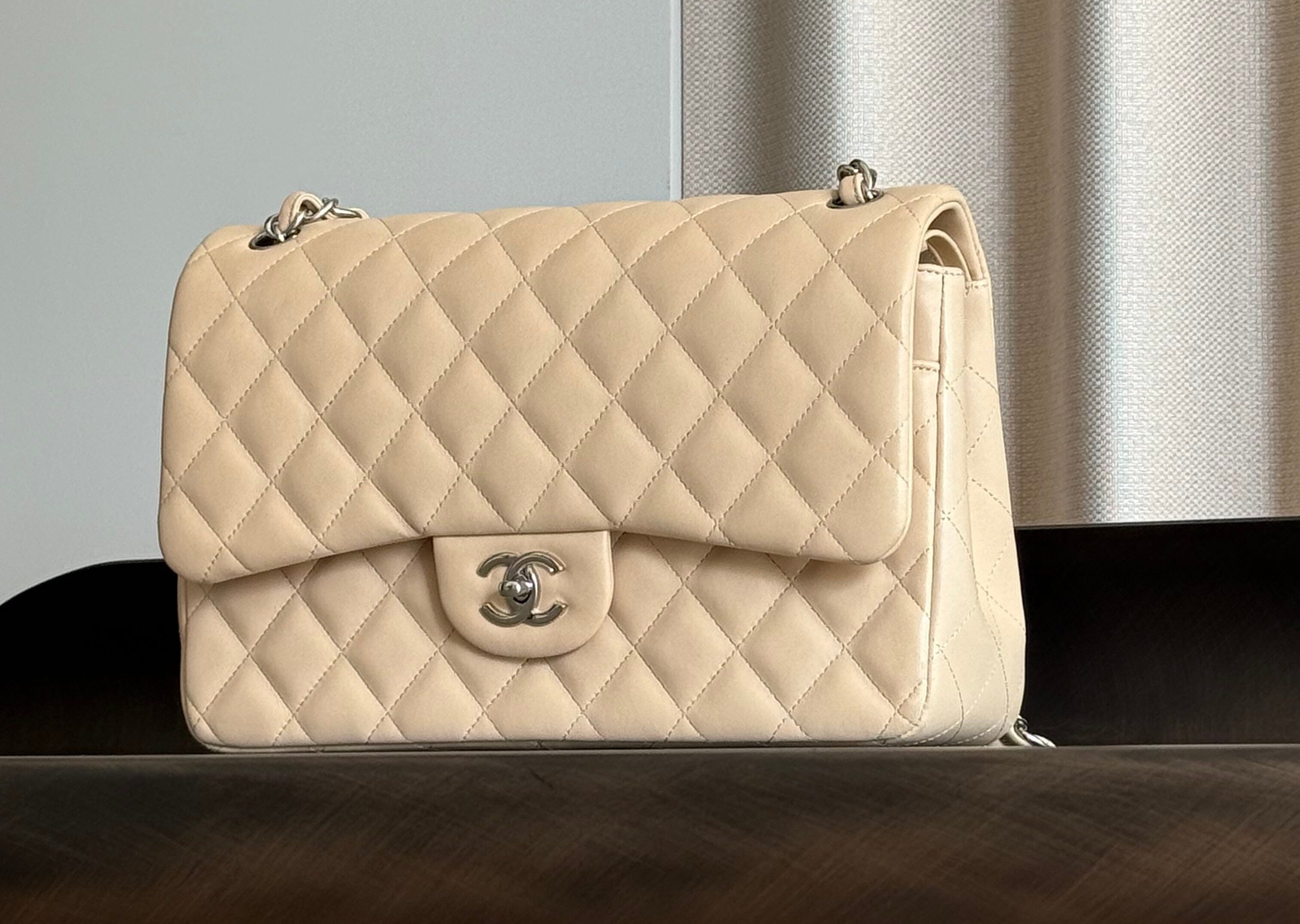 Grand sac classique – Jumbo – photo du modèle CHANEL