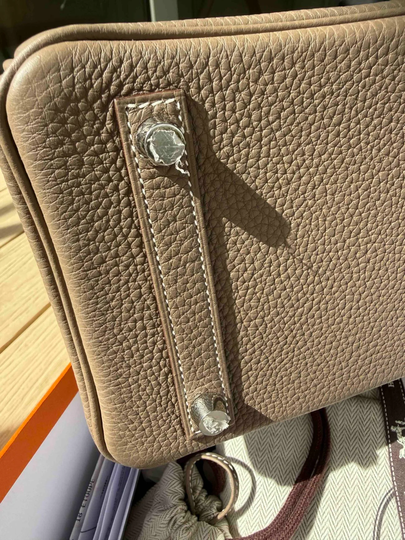 Hermès Birkin 25 Etoupe Togo base feet with protective film