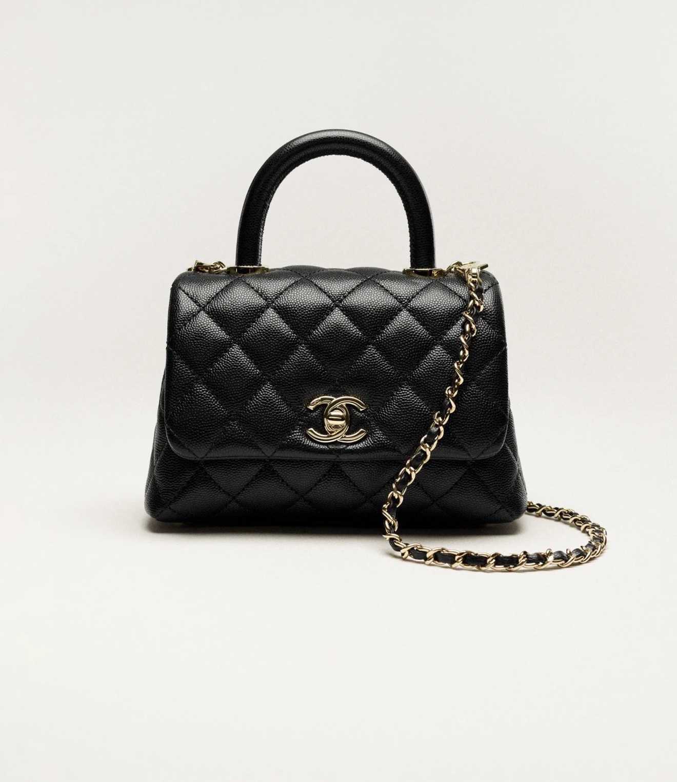 Mini sac à rabat avec poignée – photo du modèle CHANEL